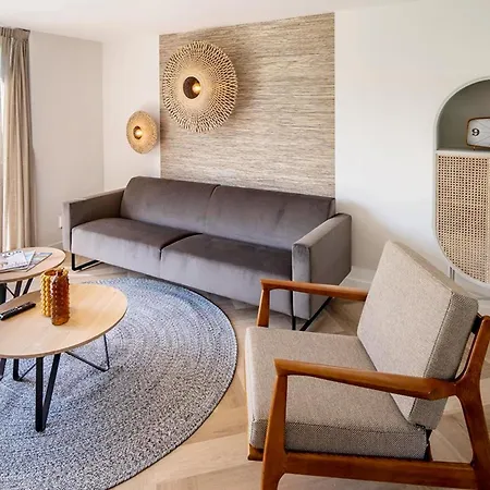 בית נופש Coastal With Sauna For 6 סנט מארטן